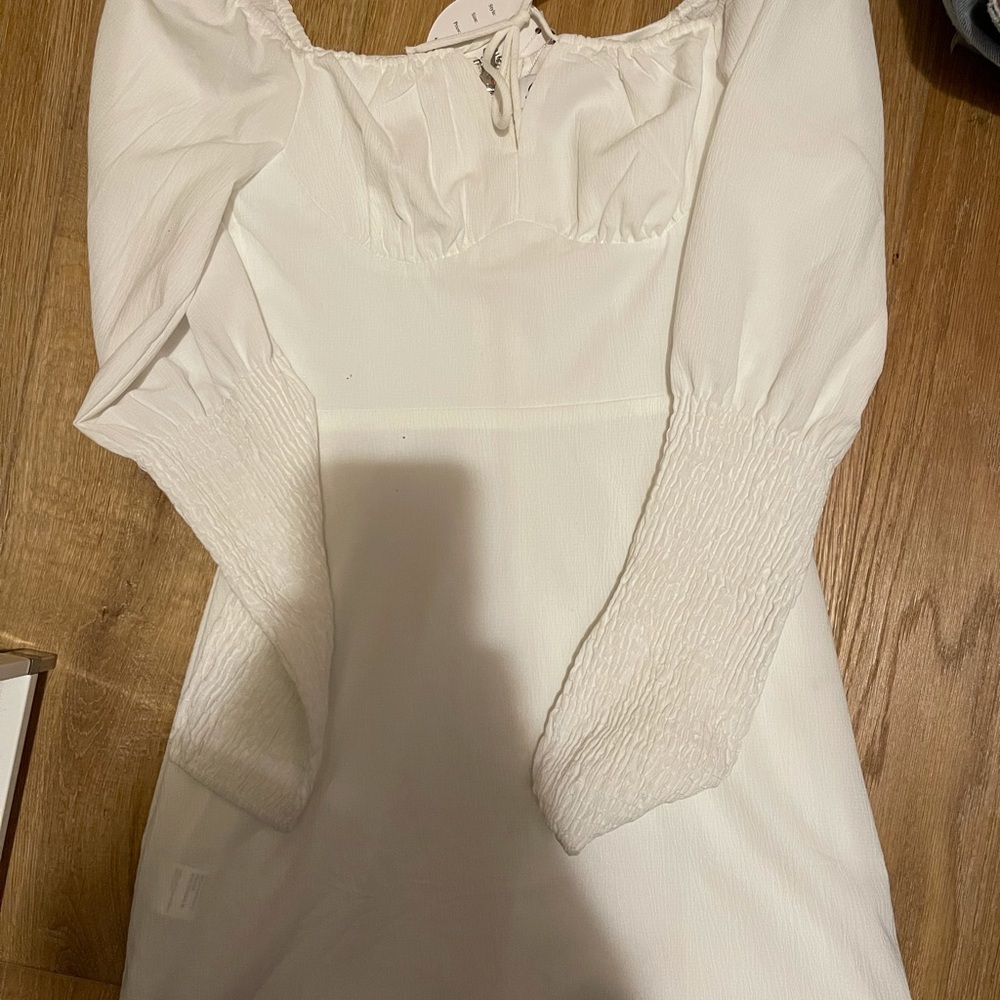 White long sleeve mini dress